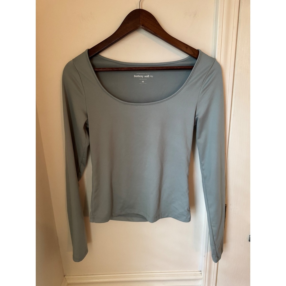 Aeropostale Buttery Soft Seamless Long Sleeve Scoop Neck Top Sage Green M